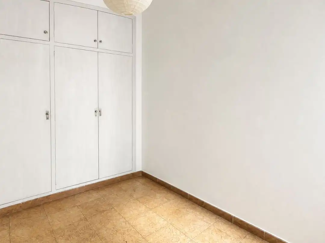 Habitación de Piso en venta en  Barcelona Capital con Balcón