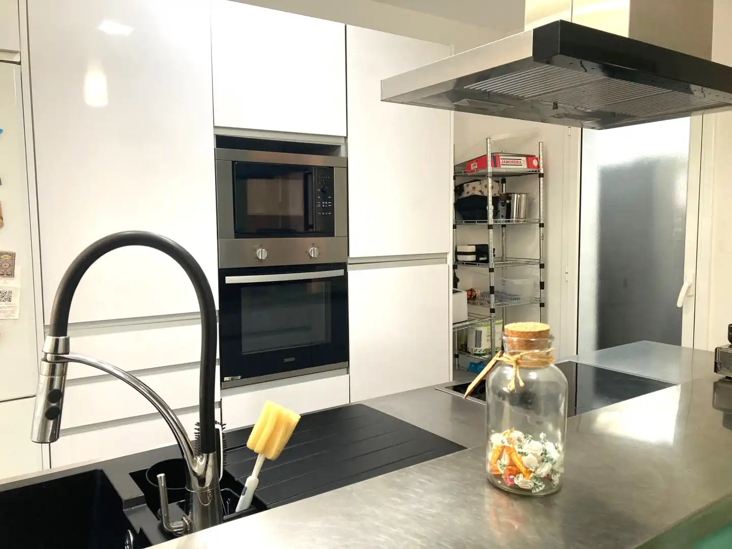 Cocina de Casa o chalet en venta en Corbera de Llobregat con Aire acondicionado, Calefacción y Jardín privado