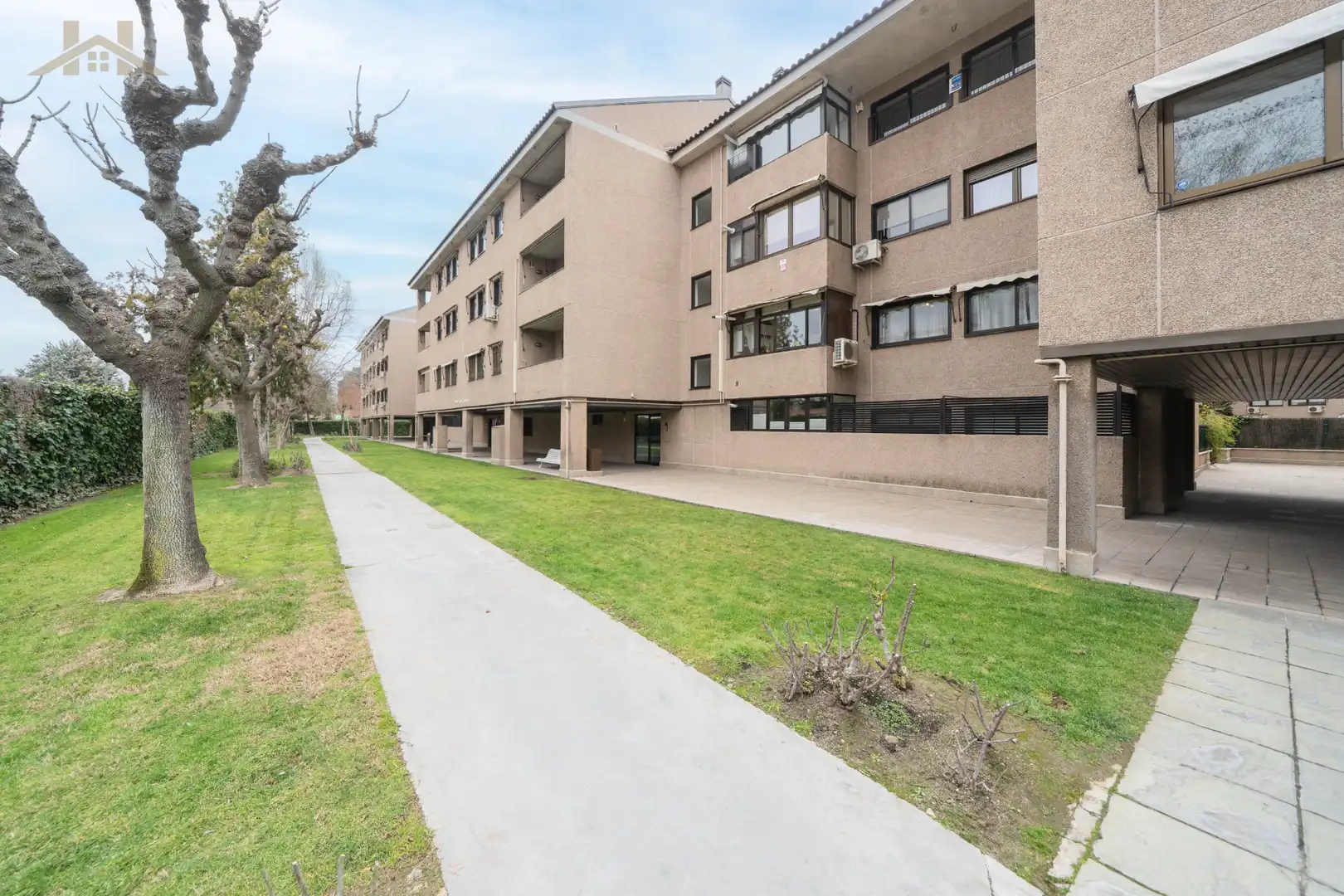 Exterior view of Flat for sale in Pozuelo de Alarcón  with Air Conditioner, Heating and Terrace