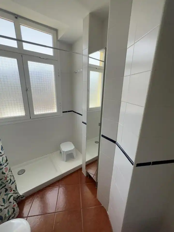 Baño de Piso de alquiler en Santa Cruz de Tenerife con Amueblado