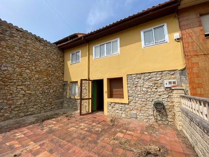 Exterior view of Single-family semi-detached for sale in Santillana del Mar  with Terrace