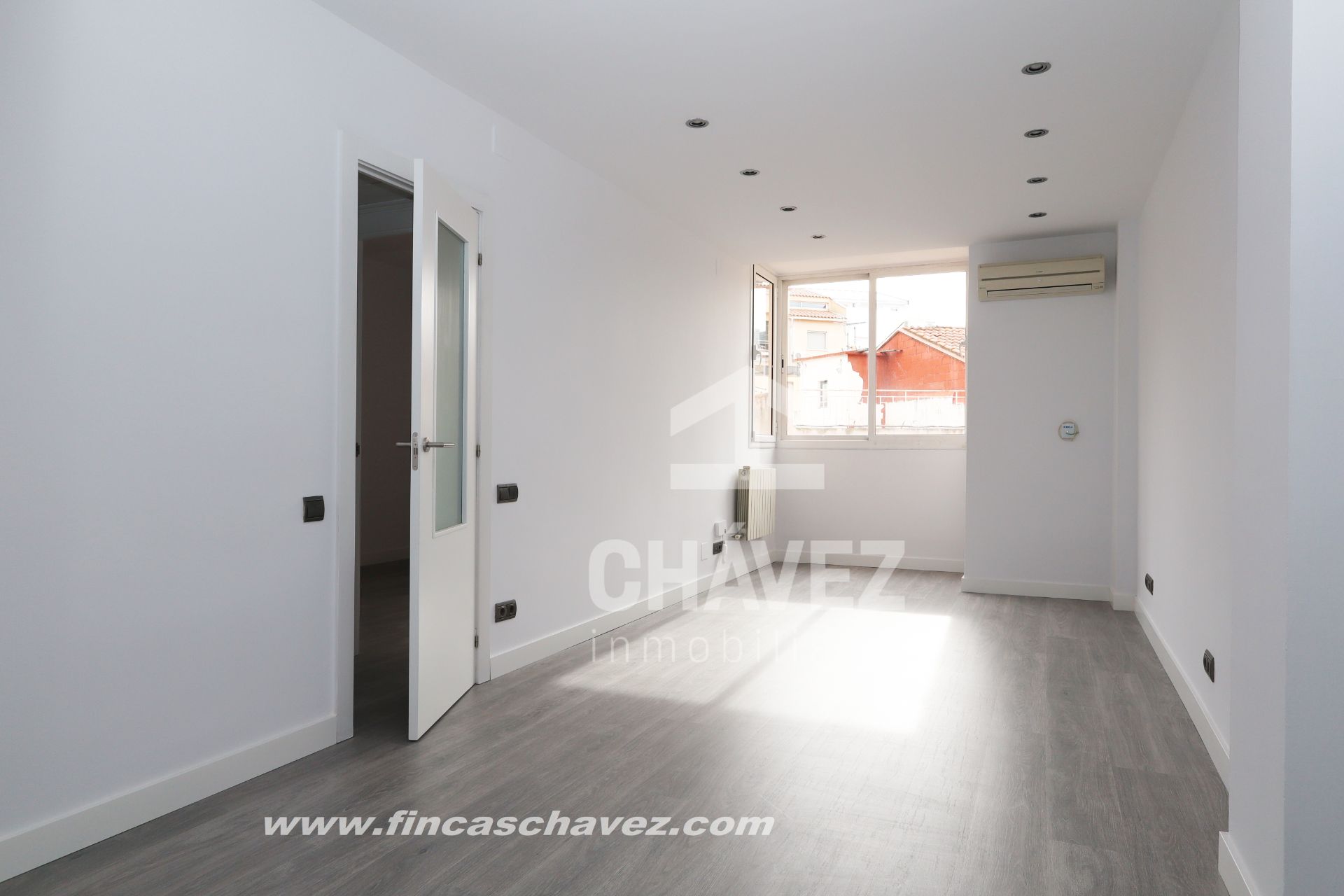 Sala d'estar de Pis en venda en Ripollet amb Aire condicionat, Calefacció i Parquet