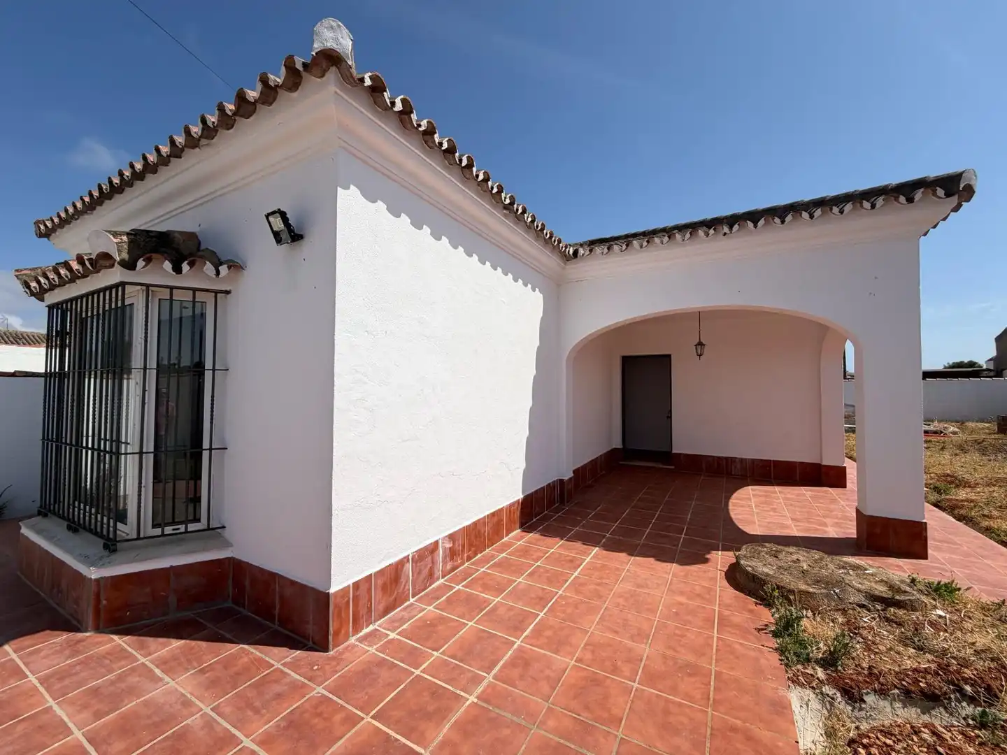 Chalet con piscina en venta en Las Lagunas - Campano
