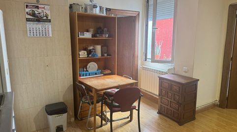 Foto 3 de Piso en venta en Calle Pérez Galdós, Crucero, León Capital
