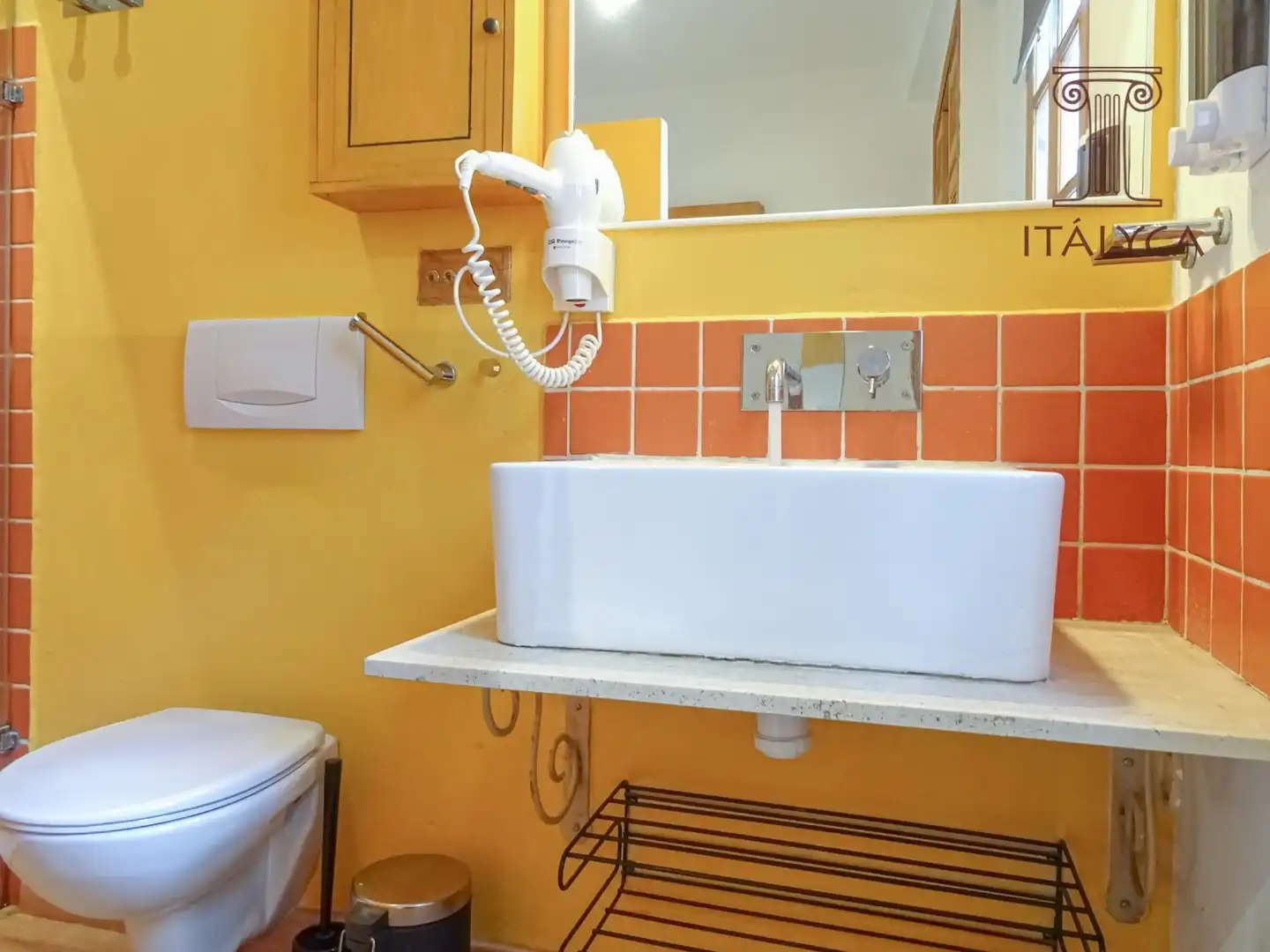 Badezimmer von Dachboden zum Verkauf in Sevilla mit Klimaanlage, Terrasse und Abstellraum