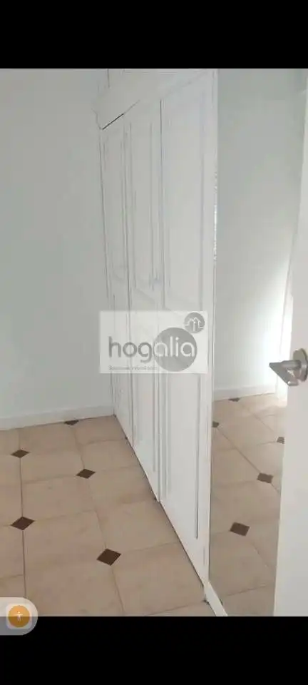 Habitación de Piso de alquiler en Sevilla con Aire acondicionado, Amueblado y Balcón