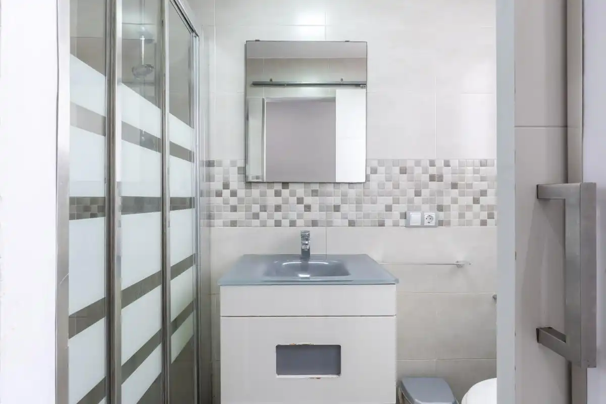 Bathroom of Flat for sale in Catarroja  with Air Conditioner, Heating and Furnished