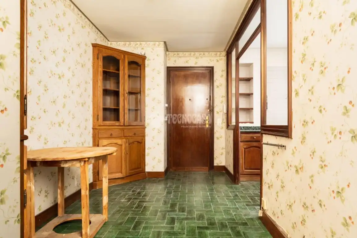 Piso en venta en Zaragoza con Calefacción, Terraza y Balcón