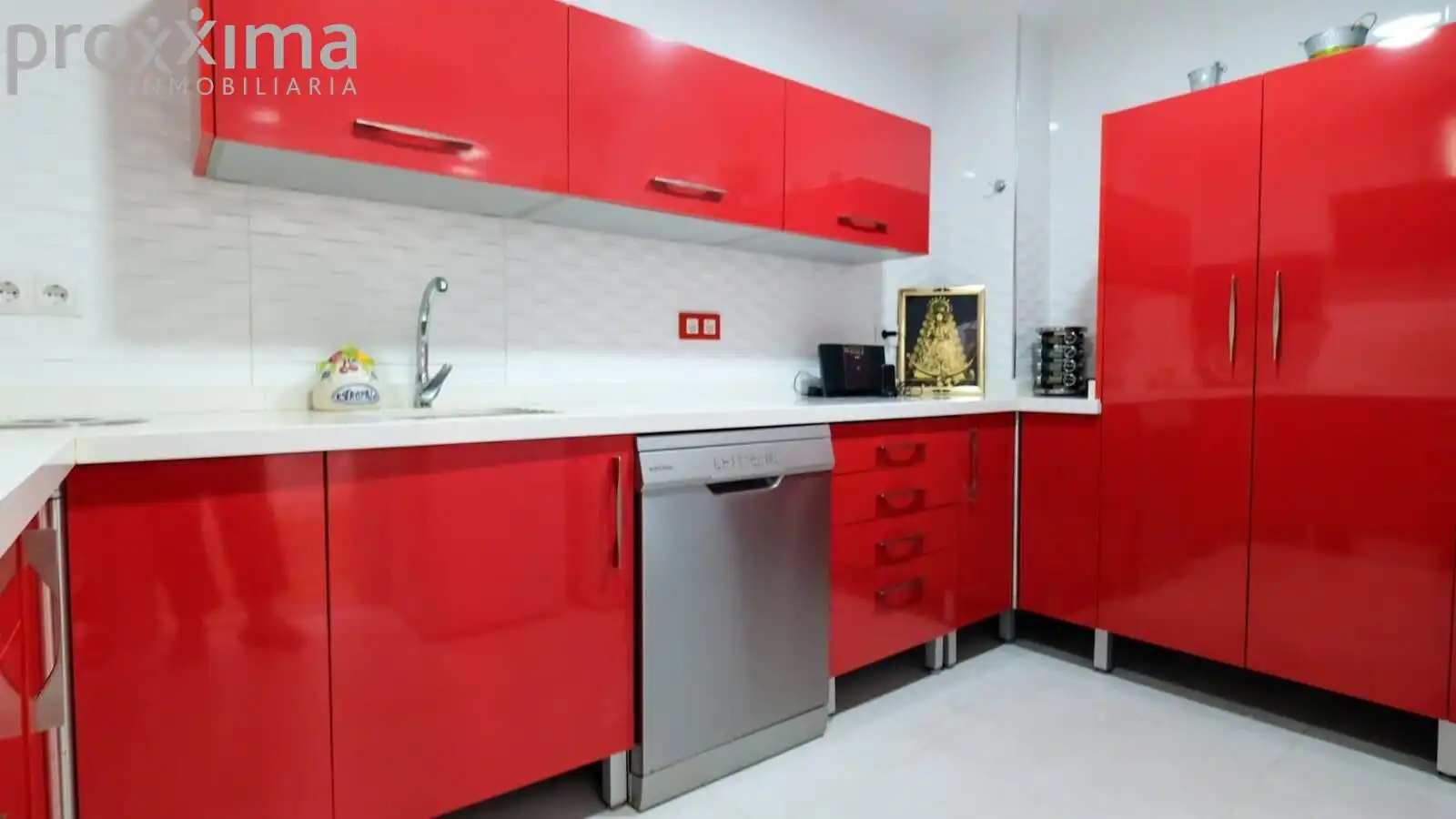 Cuina de Casa o xalet en venda en Sevilla amb Aire condicionat, Terrassa i Traster