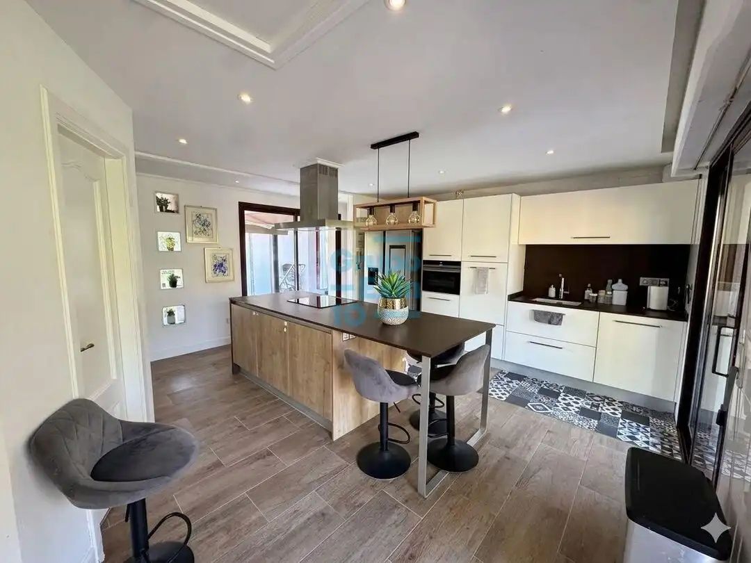 Cocina de Casa o chalet en venta en Hondarribia con Jardín privado, Terraza y Trastero