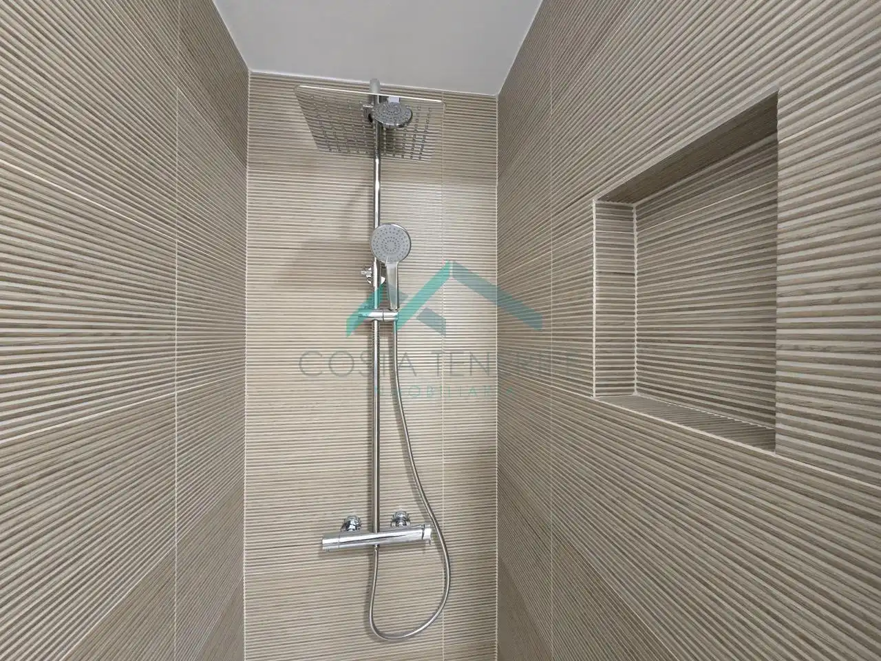 Bathroom of Ground floor for sale in Guía de Isora  with Terrace