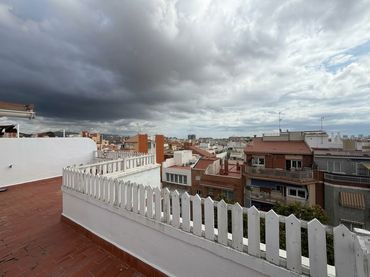 Àtic amb ascensor en venda a de la Manigua