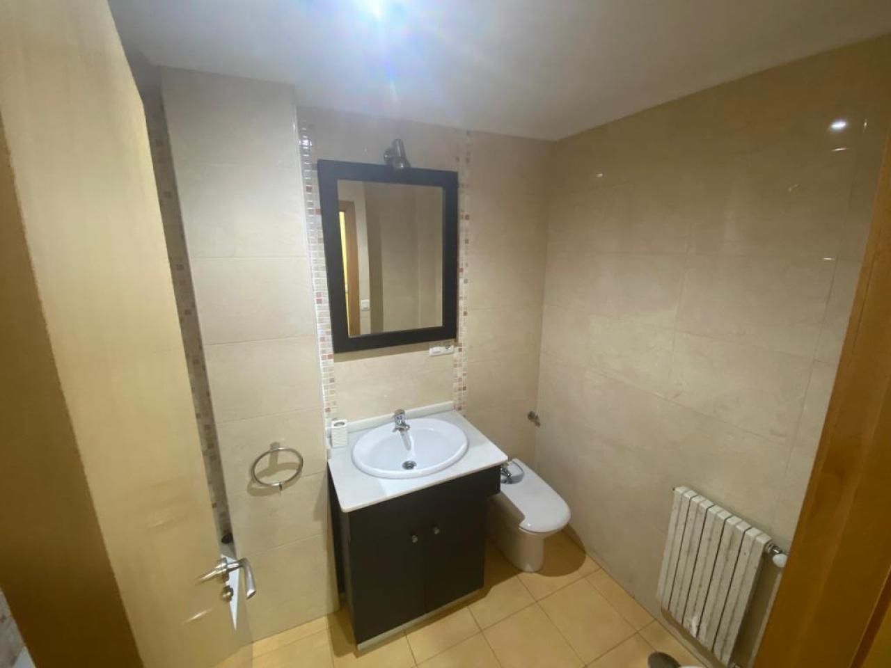 Bathroom of Apartment for sale in Ourense Capital   with Air Conditioner, Heating and Storage room