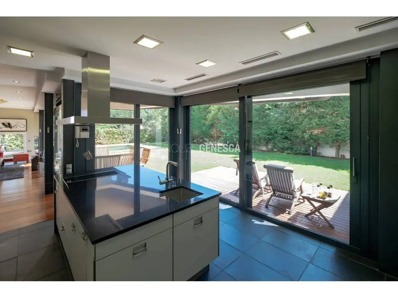 Küche von Haus oder Chalet zum Verkauf in Matadepera mit Klimaanlage, Heizung und Privatgarten