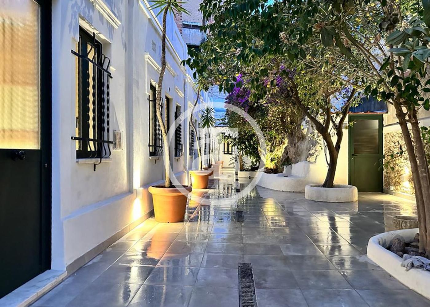 Vista exterior de Piso de alquiler en  Barcelona Capital con Aire acondicionado, Calefacción y Amueblado