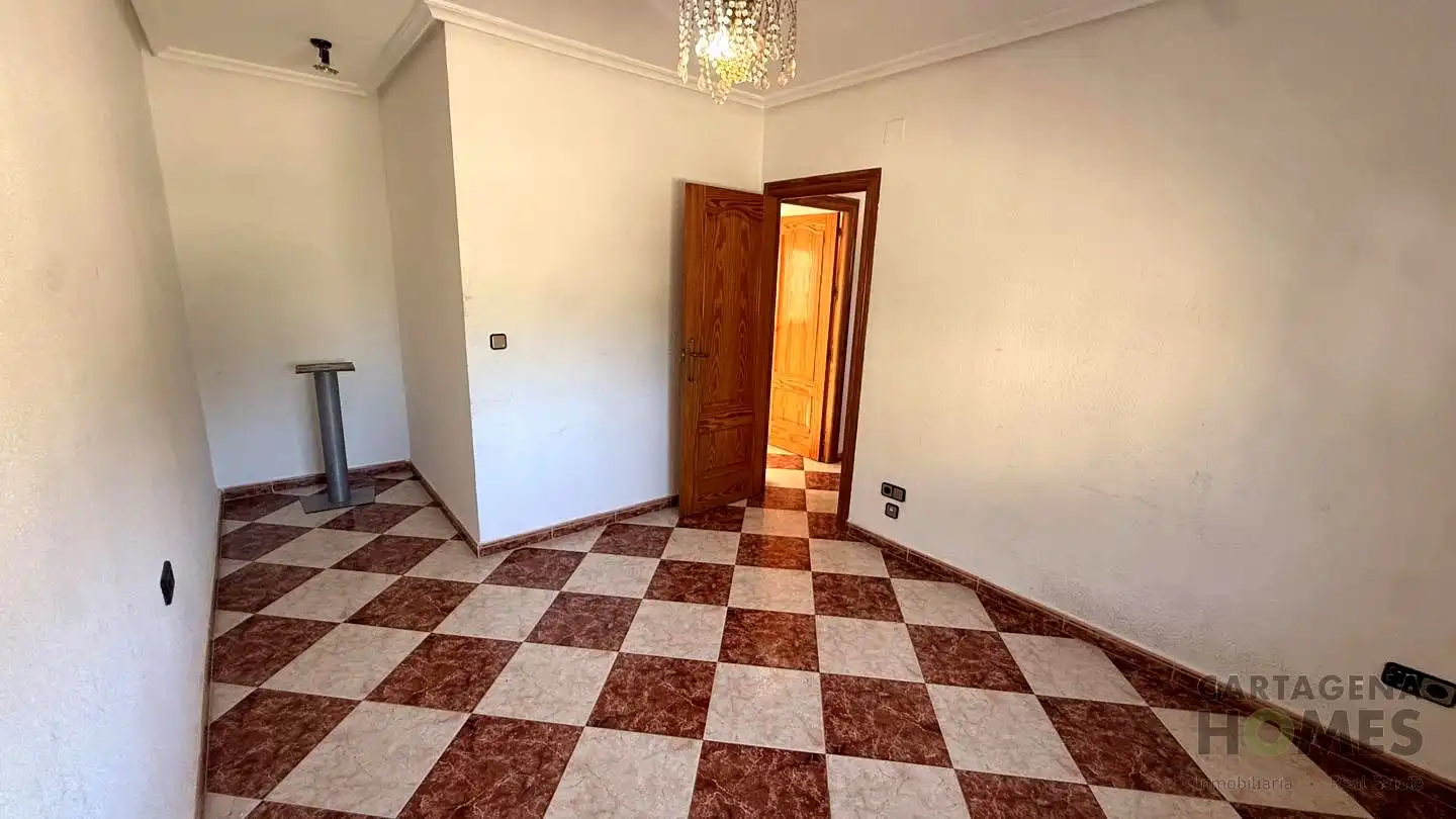 Casa o xalet en venda en Cartagena amb Aire condicionat i Jardí privat