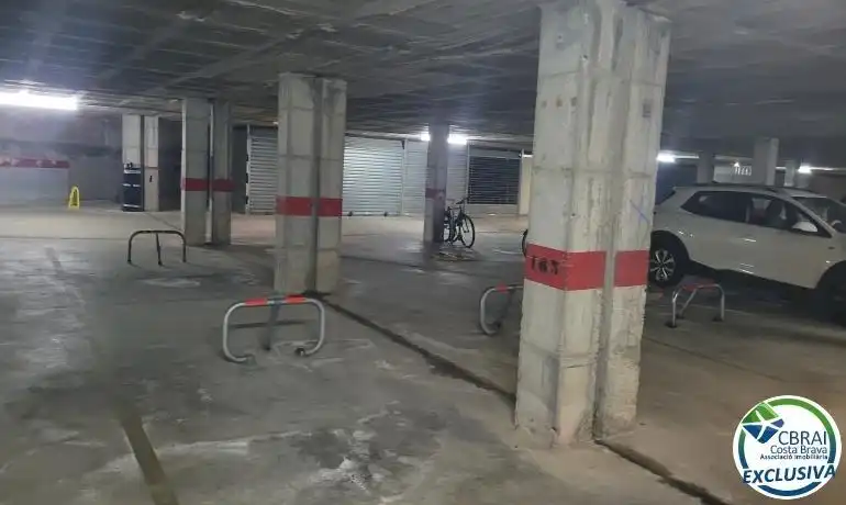 Einzelparkplatz zum Verkauf in Muga - Gran Reserva - Badia
