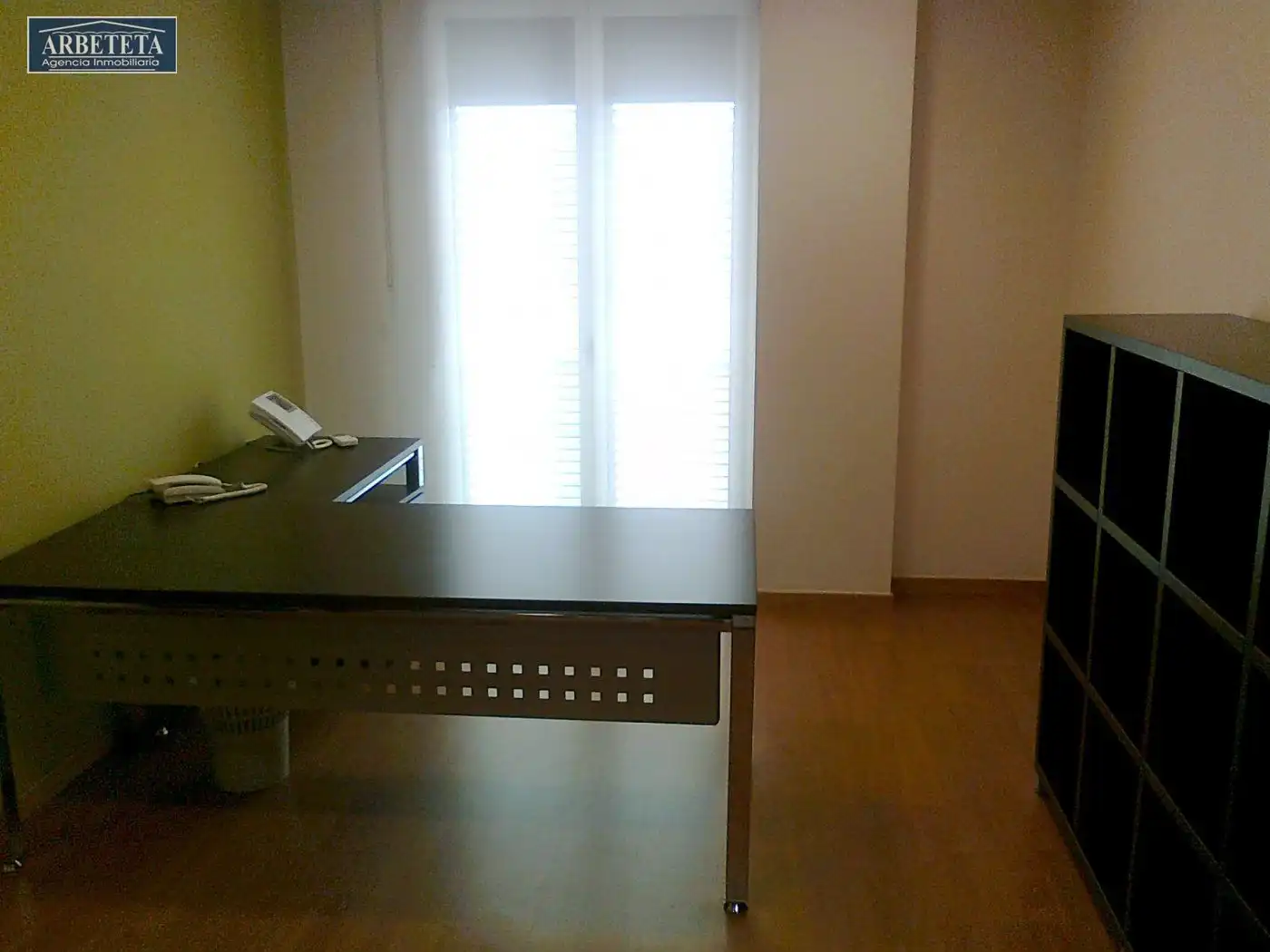 Office for sale in Guadalajara  with Air Conditioner, Heating and Storage room