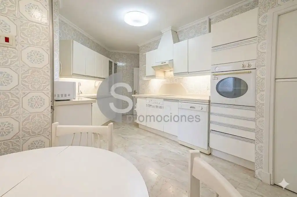 Cocina de Dúplex en venta en Málaga con Aire acondicionado y Parquet