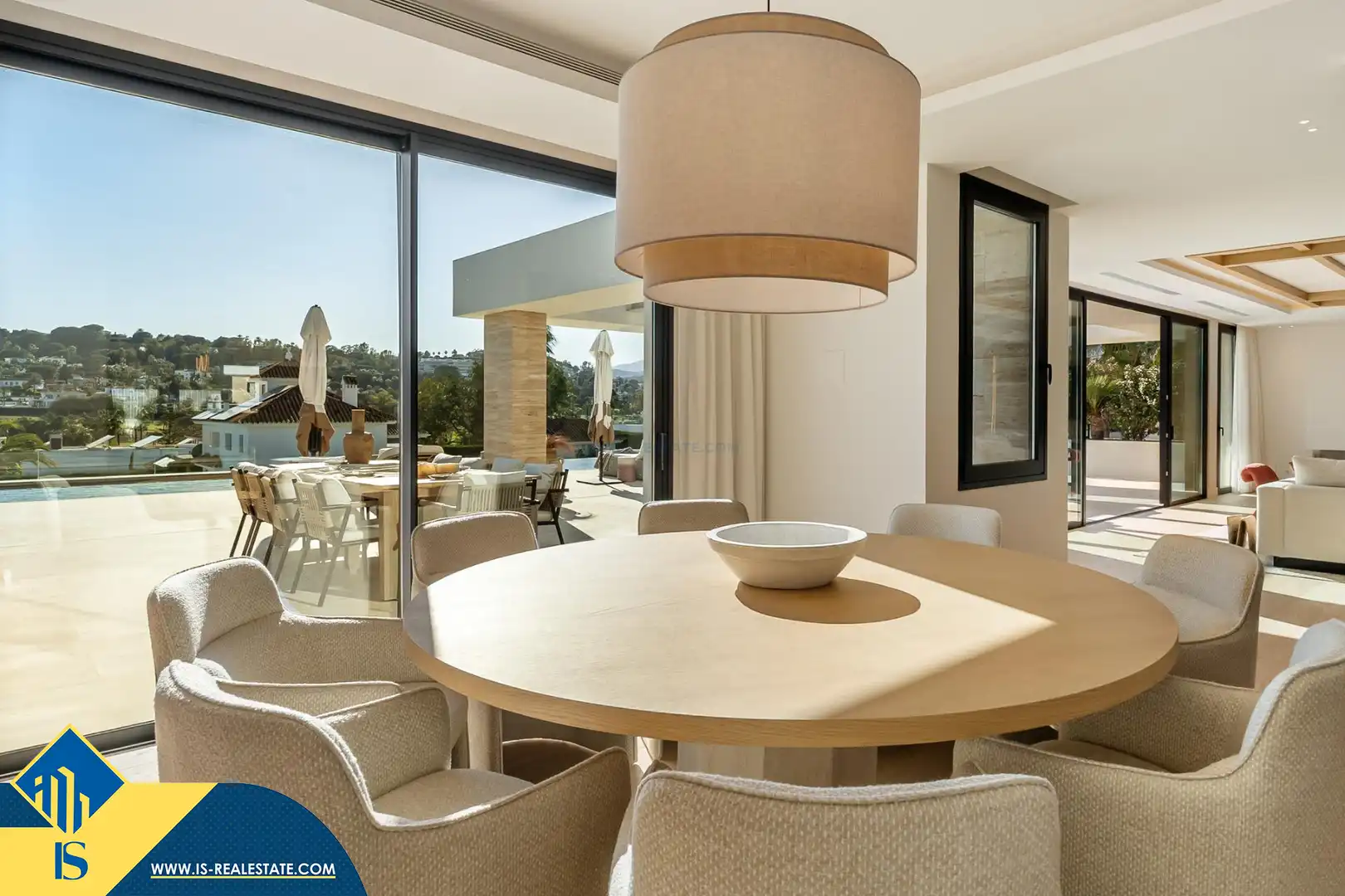Chalet con piscina en venta en Nueva Andalucía, imagen 3