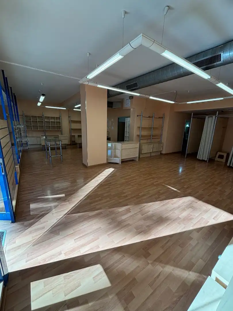 Business premises for sale in Sant Vicenç Dels Horts, imagen 6