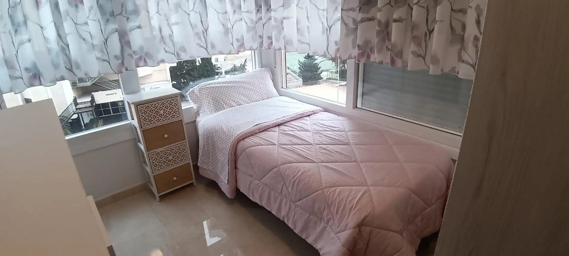 Habitación de Apartamento en venta en Benidorm con Aire acondicionado, Calefacción y Terraza