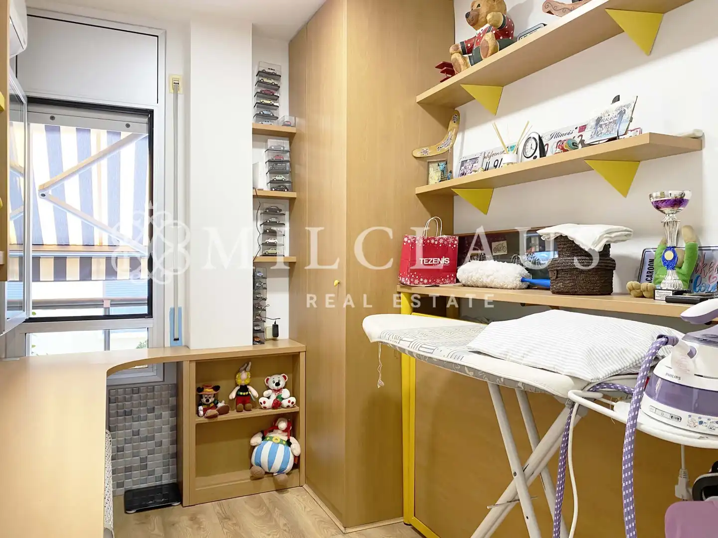 Schlafzimmer von Einfamilien-Reihenhaus zum Verkauf in L'Hospitalet de Llobregat mit Klimaanlage, Heizung und Parkett