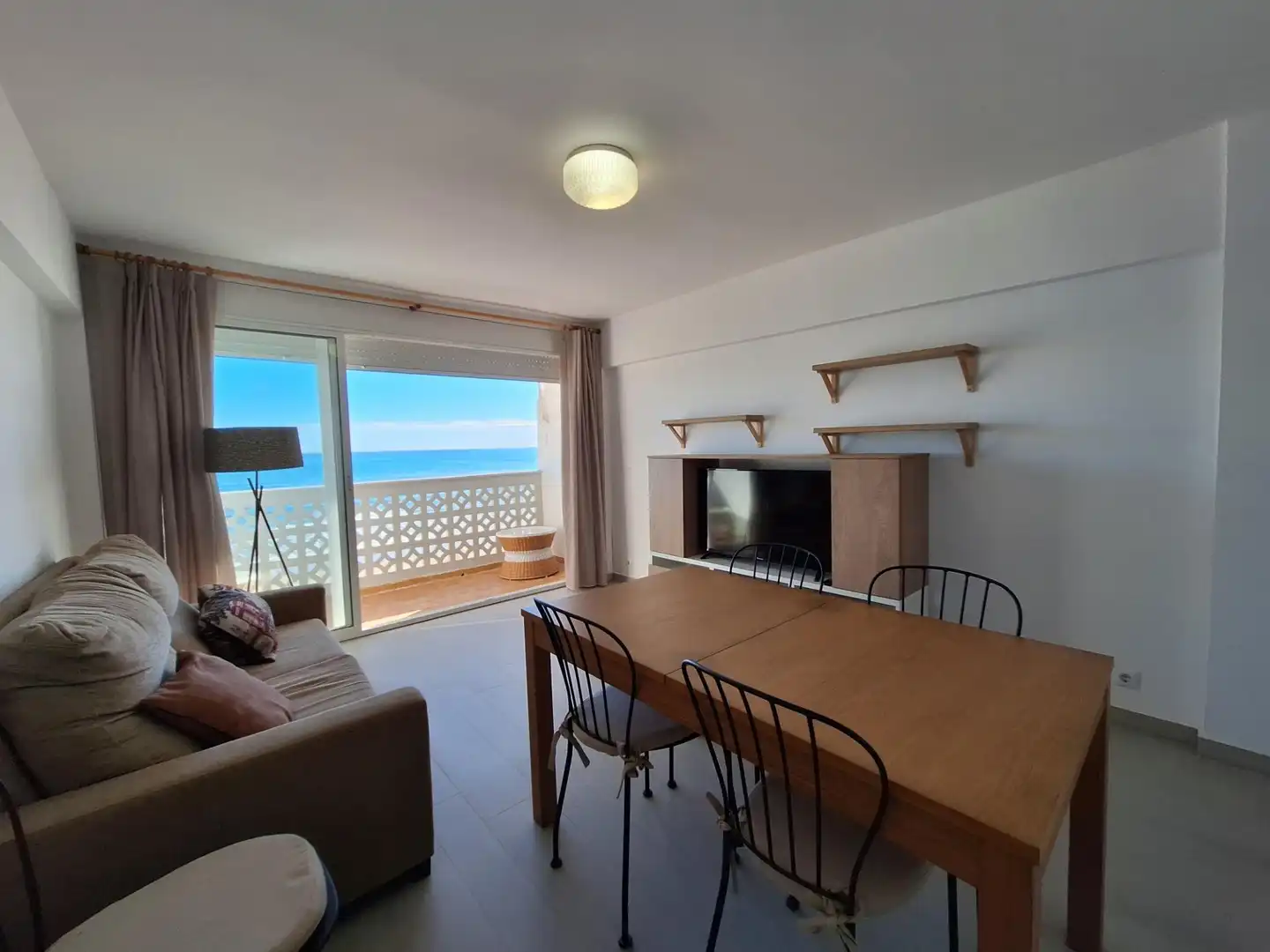 Sala de estar de Apartamento en venta en Valencia con Terraza, Amueblado y Balcón