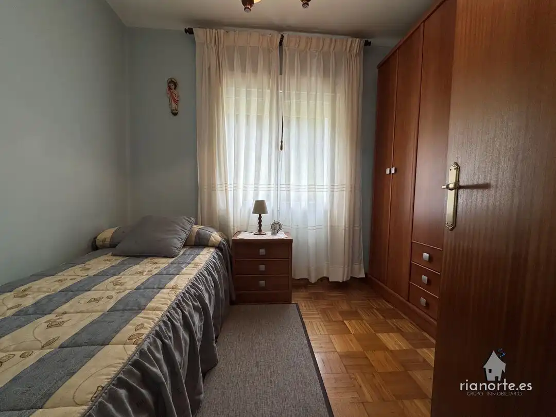 Habitación de Piso en venta en Ribadesella con Calefacción