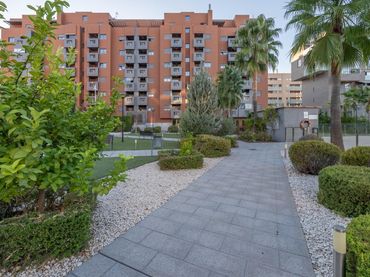 Apartamento con balcón en venta en Avenida DE LA ILUSTRACION