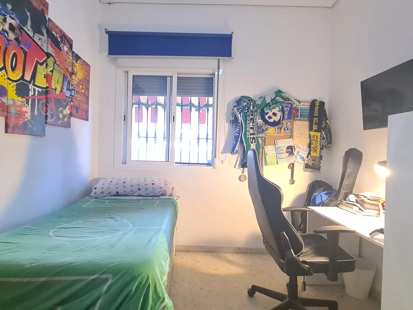 Bedroom of Detached homes for sale in Sevilla  with Air Conditioner, Terrace and Balcony