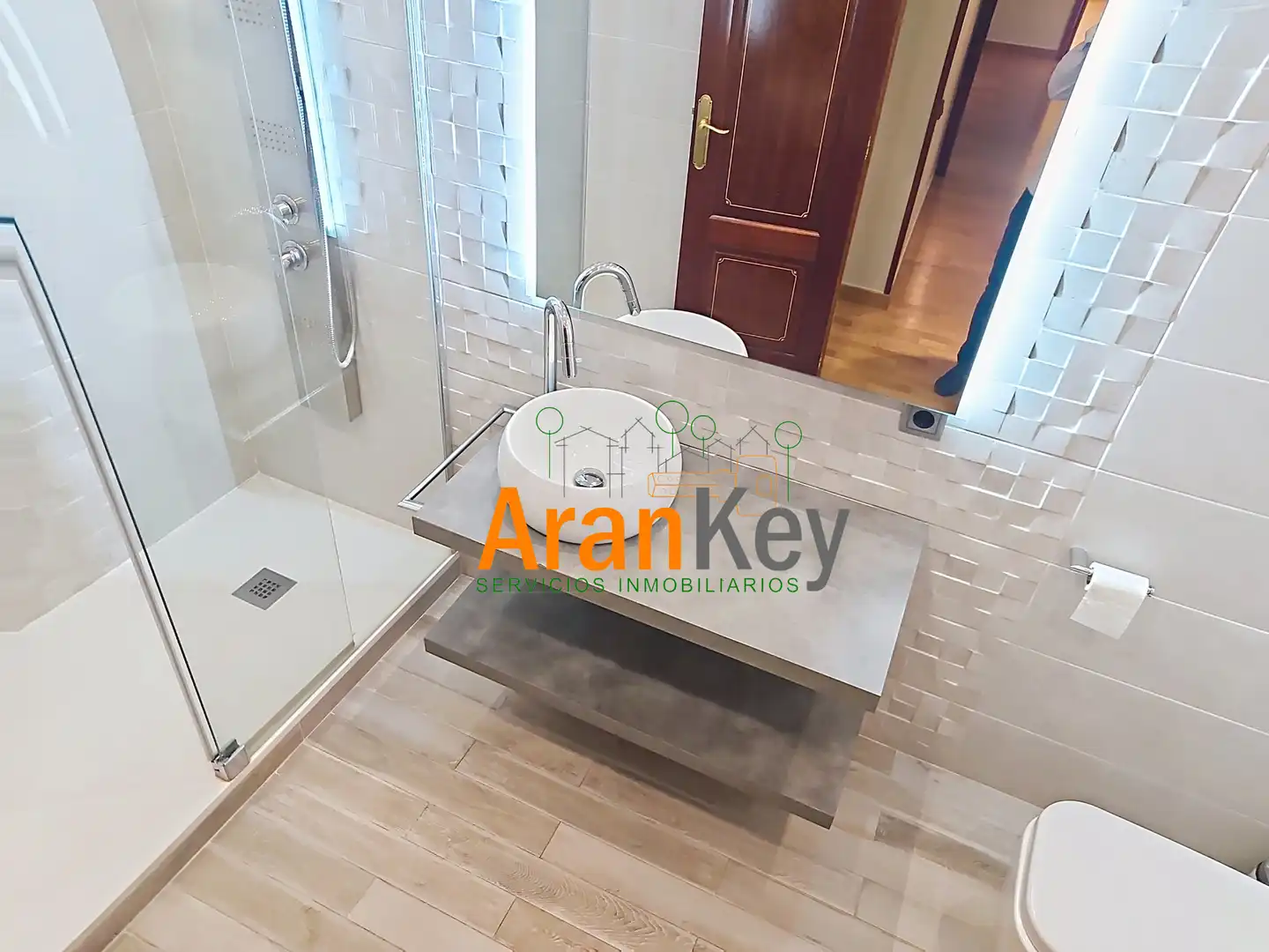 Baño de Piso en venta en Ocaña con Aire acondicionado y Horno