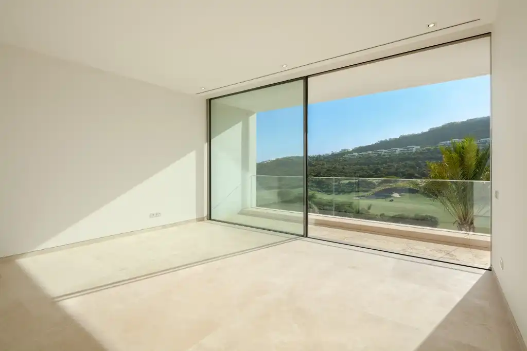 Chalet con piscina en venta en Casares pueblo, imagen 5