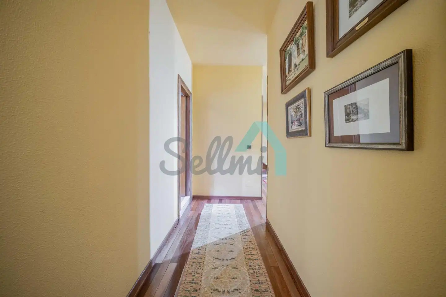 Casa o xalet en venda en Oviedo  amb Calefacció, Jardí privat i Parquet