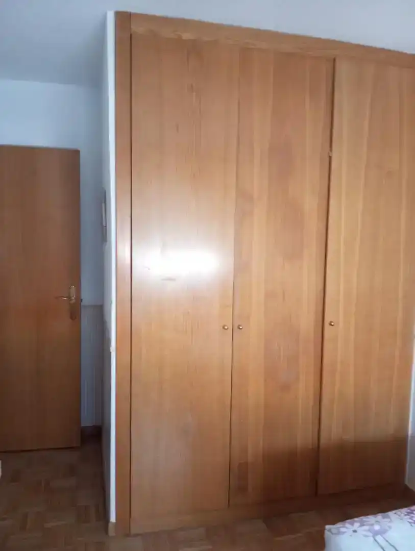 Schlafzimmer von Wohnung zur Miete in Madrid mit Privatgarten, Parkett und Abstellraum