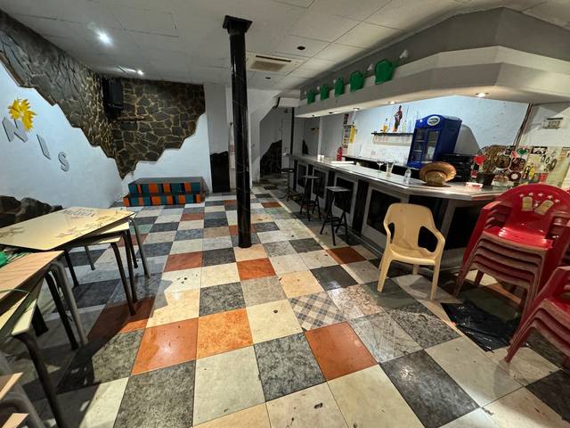 Local comercial en Venta en Calle San Antón en El Rabal