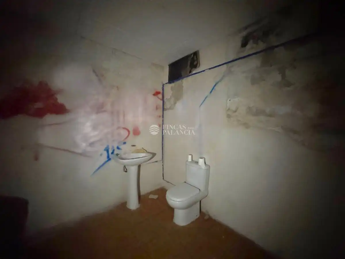 Baño de Piso en venta en Soneja con Trastero