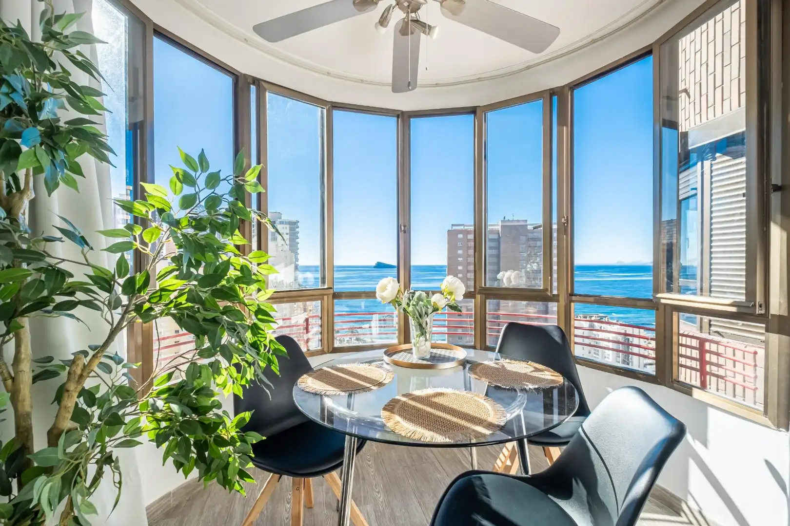 Esszimmer von Wohnungen zum Verkauf in Benidorm mit Klimaanlage, Heizung und Möbliert