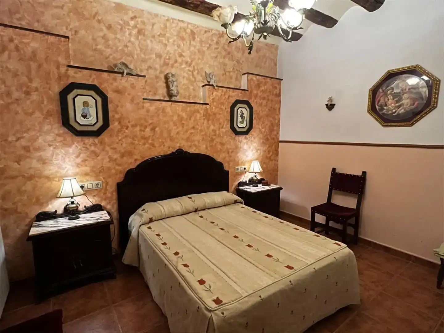 Habitación de Piso en venta en Bedmar y Garcíez con Jardín privado, Trastero y Amueblado