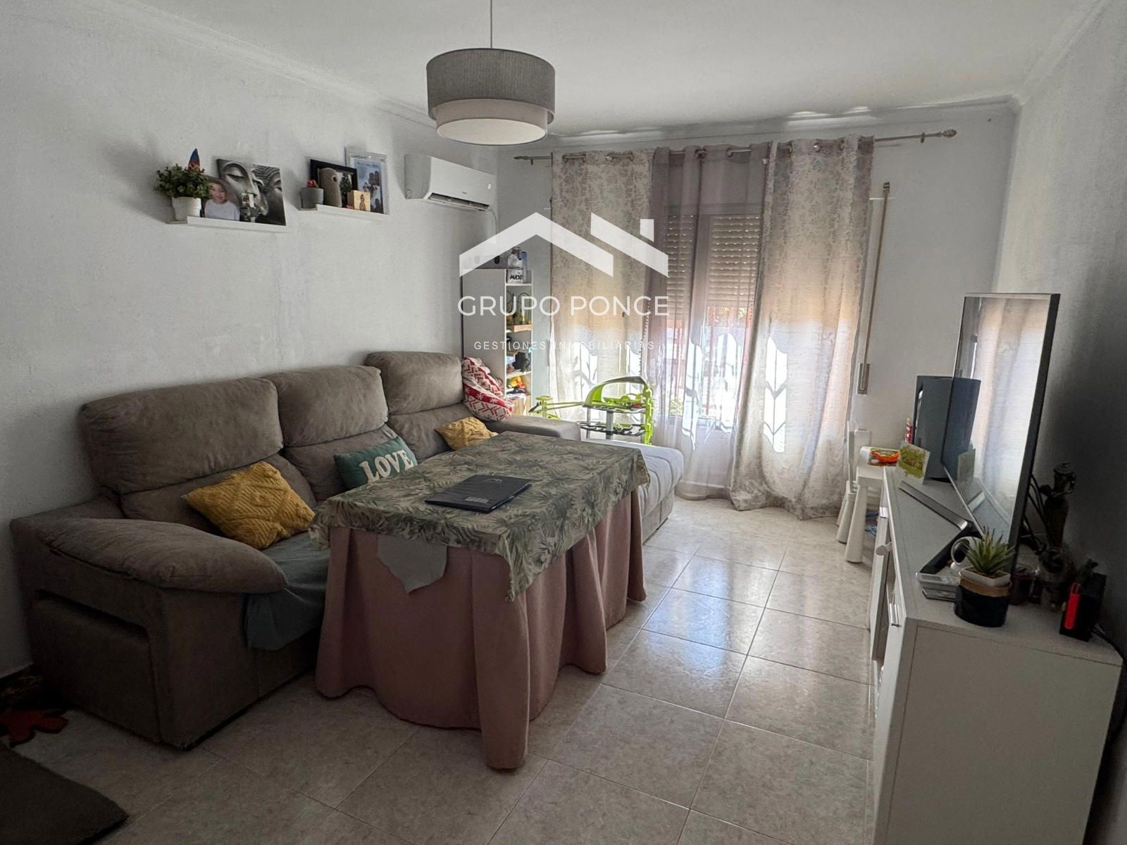 Living room of Flat for sale in Jerez de la Frontera  with Air Conditioner and Storage room