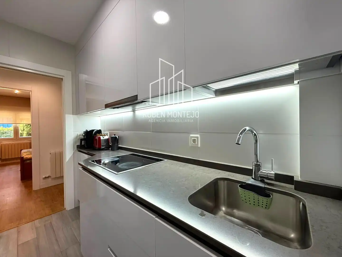 Kitchen of Flat for rent in Salamanca  with Heating, Terrace and Storage room