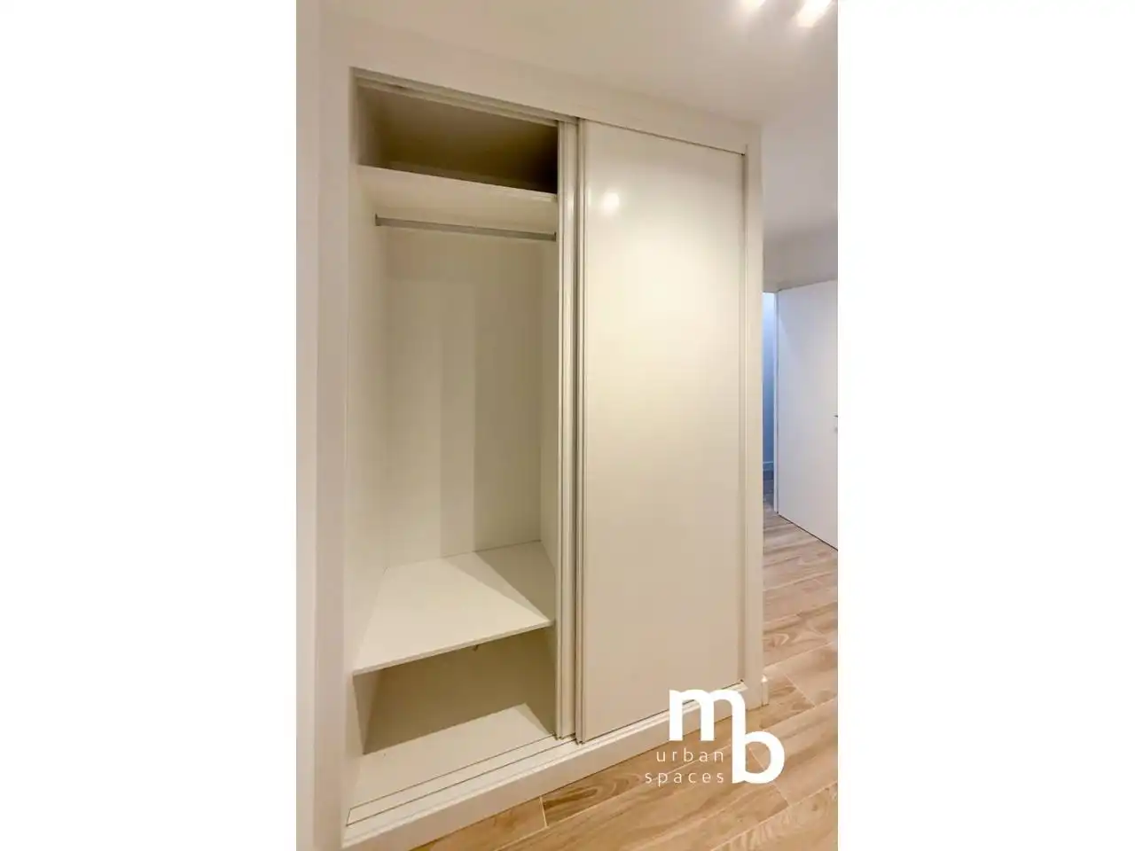 Bedroom of Flat for sale in Madrid  with Air Conditioner and Heating
