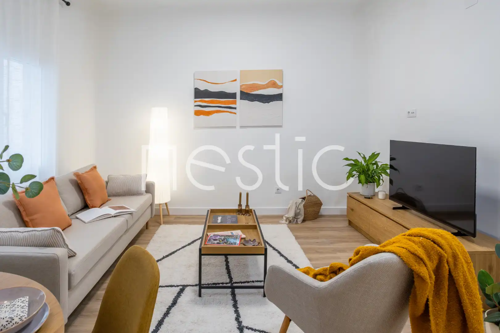 Living room of Apartments for rent in Madrid  with Heating, Furnished and Washing machine