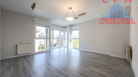 Photo 4 of Flat to rent in Corralejos - Campo de las Naciones, Madrid