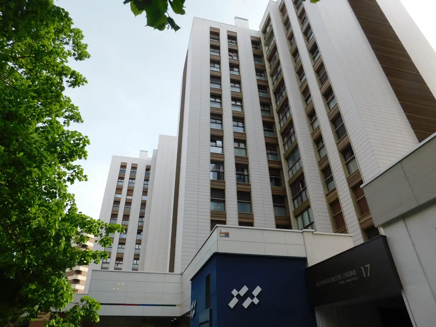 Piso con ascensor en venta en Calle del Monasterio de Urdax 17
