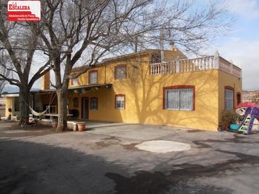 Detached house with garden for sale in Castalla