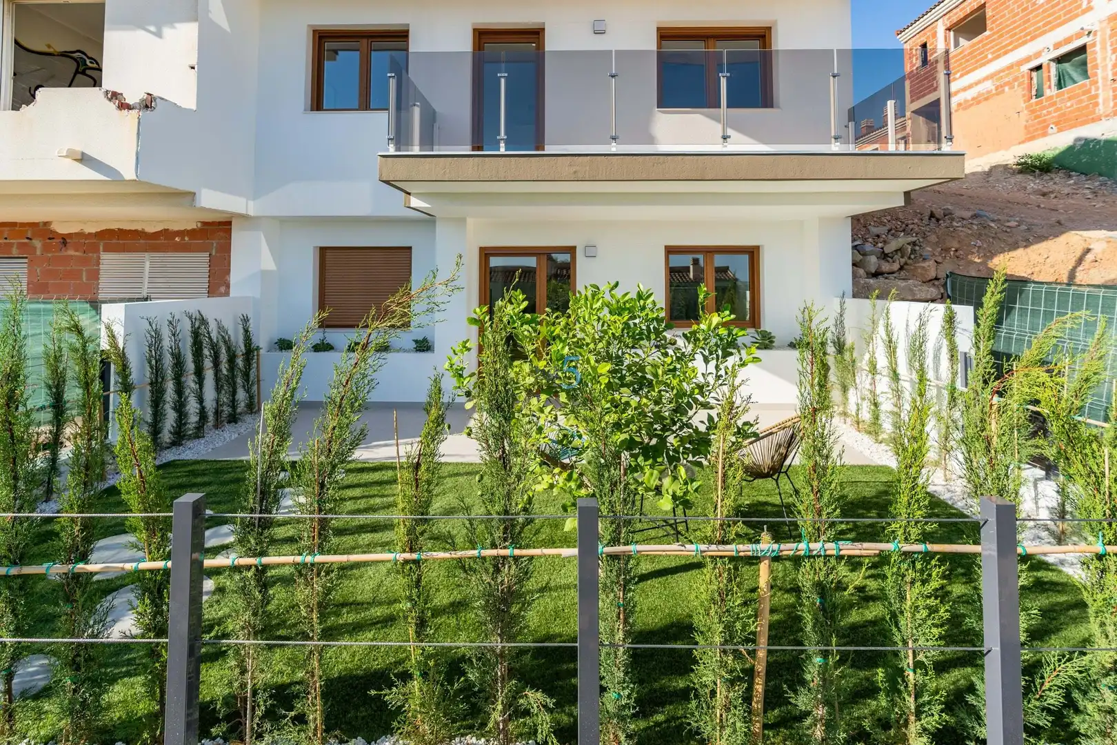 Vista exterior de Pis en venda en La Nucia amb Piscina