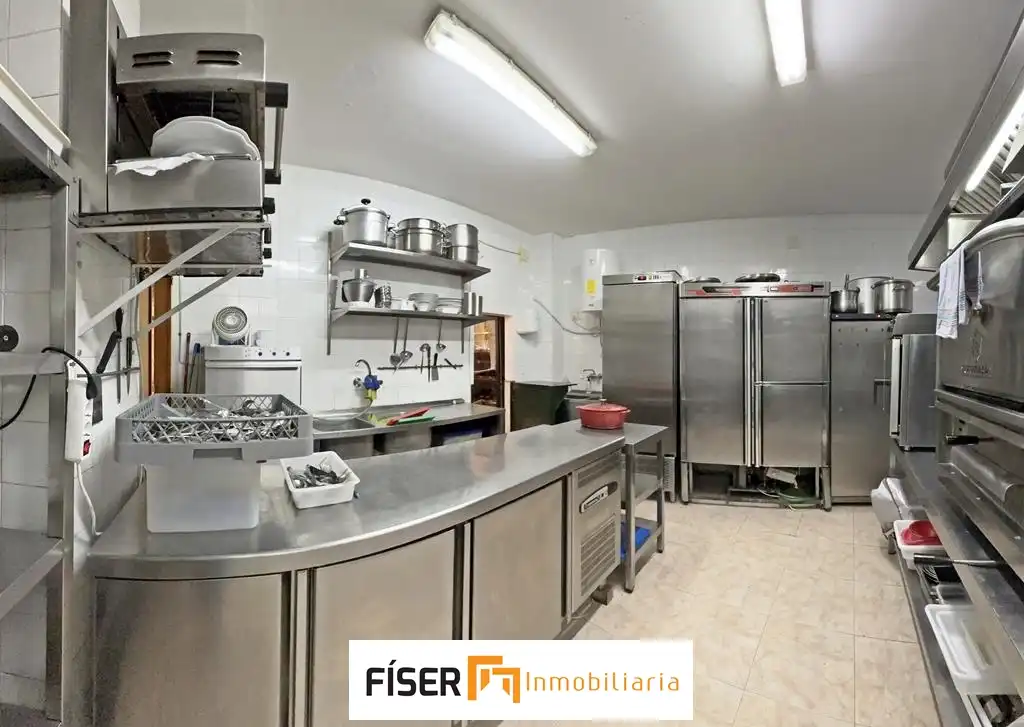 Commercial properties for sale in Calle López Asme, Zafra