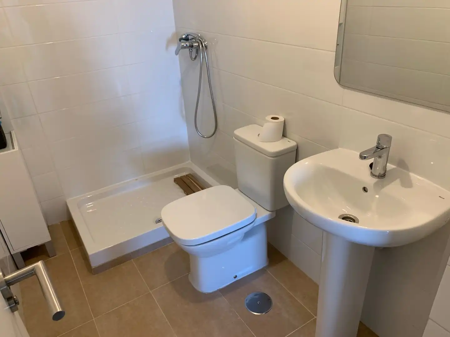 Bathroom of Flat for rent in Madrid  with Air Conditioner, Heating and Terrace