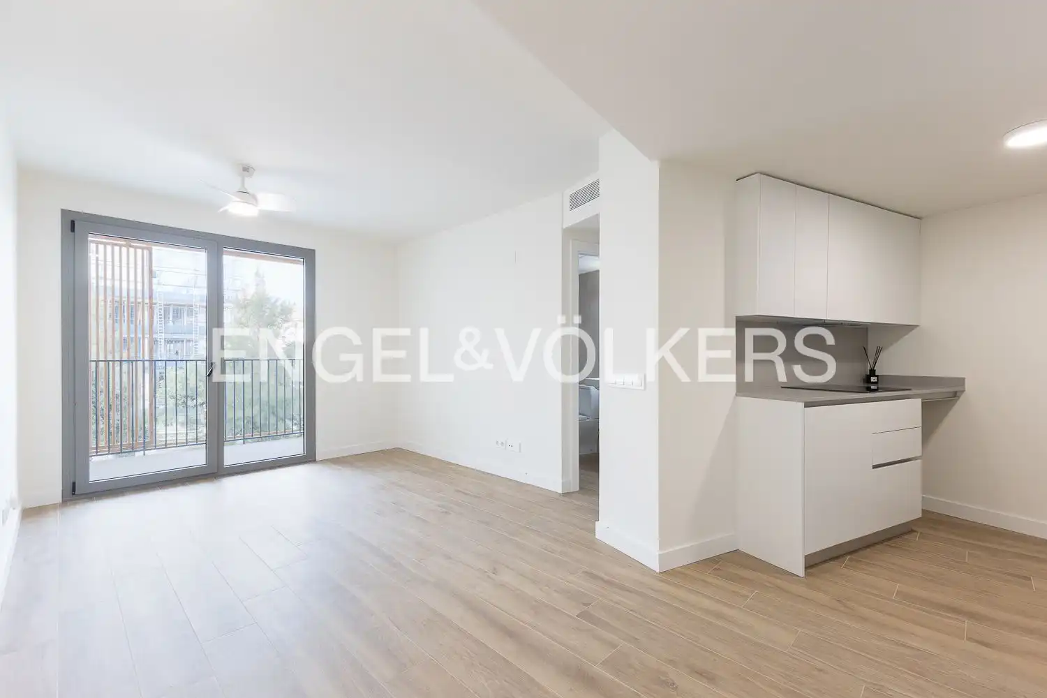 Balcony of Flat for rent in Valencia  with Air Conditioner, Heating and Parquet flooring